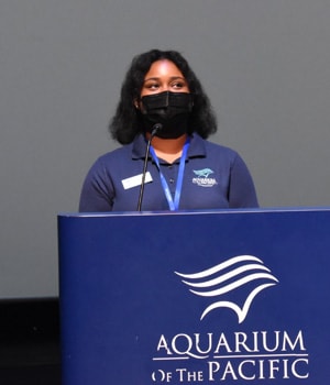 Image of Shiane at the Aquarium of the Pacific. 