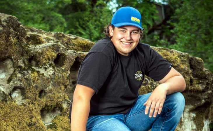 Image of Brenden who is a student at Willamette Connections Academy