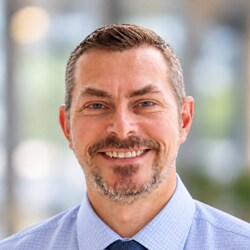 Dr. Jamie Droegemeier headshot