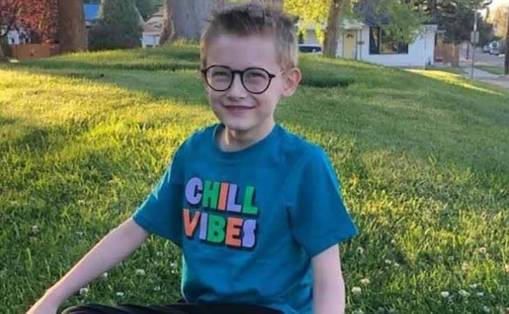 Jared from Wyoming Connections Academy wearing a Chill Vibes blue t-shirt