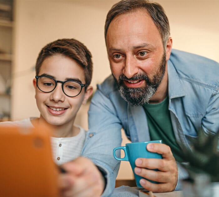 Learning Partner Parent assisting student