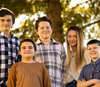 Image of the Lynn Family