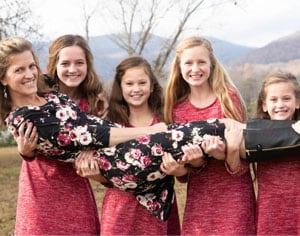 Jennifer P with her family at Tennessee Connections Academy on a hike