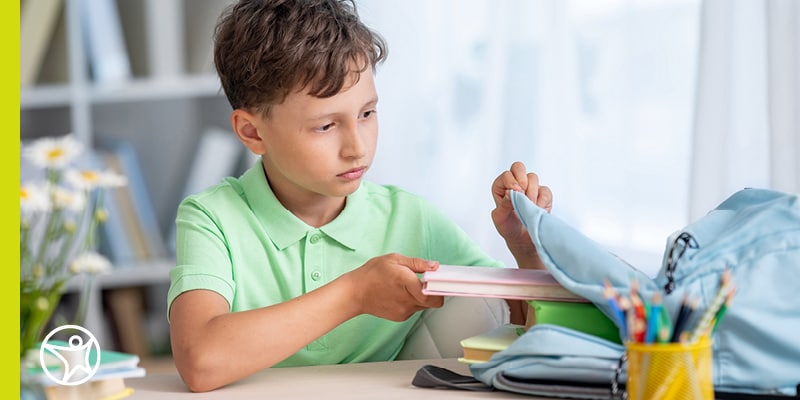Kindergardener learning at a laptop computer