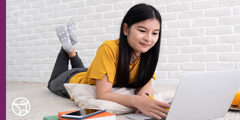 An online school student on their computer