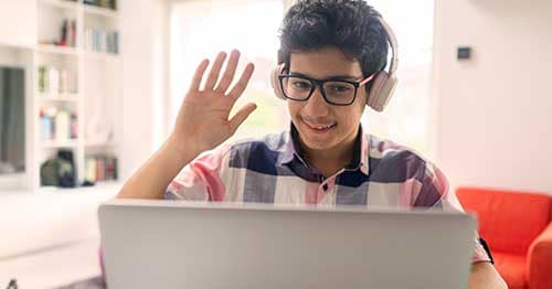 An online student socializing in his online class.