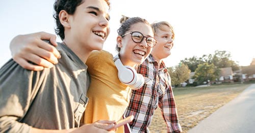 A group of online high school students socializing.