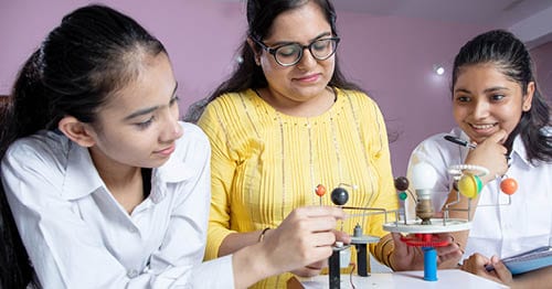 A group of gifted virtual school students pursuing a STEM activity. 