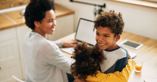 A family learning online