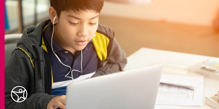 Middle School Student in Online Virtual School