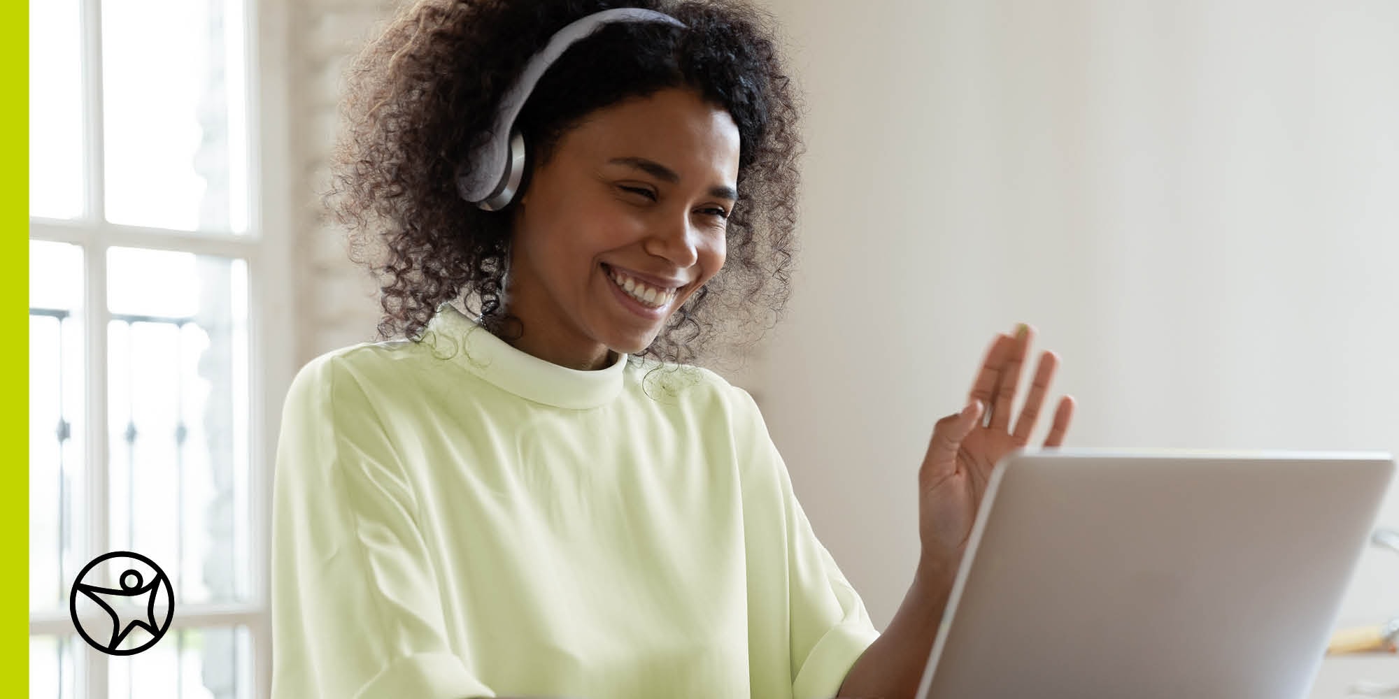 Teacher for online school greeting their class