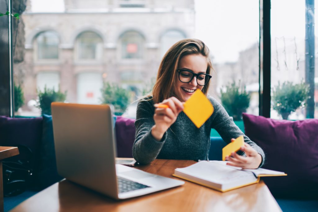 A online high school student learning about transitioning from school to college life